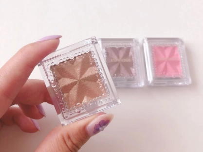 エスプリークの単色アイシャドウが超優秀!セレクトアイカラーの人気の秘密