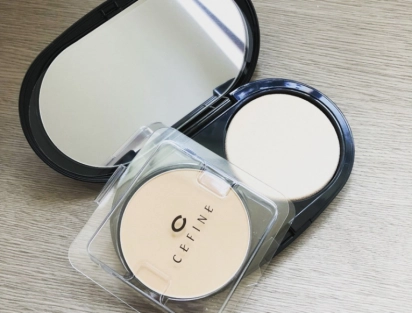 プロ愛用！セフィーヌのファンデーションで毛穴レス肌に