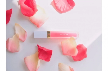 to/oneのリップはナチュラルだと話題に！売り切れ必須の人気色は？