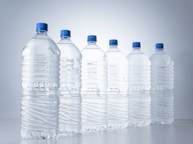 【防災士監修】水2リットルはどこが安い？スーパーやネット通販の値段とお得に買う方法