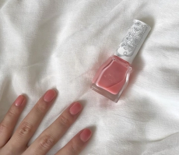 エテュセのジェルカラーコートがカラバリ豊富で手元がきれいに見えると人気