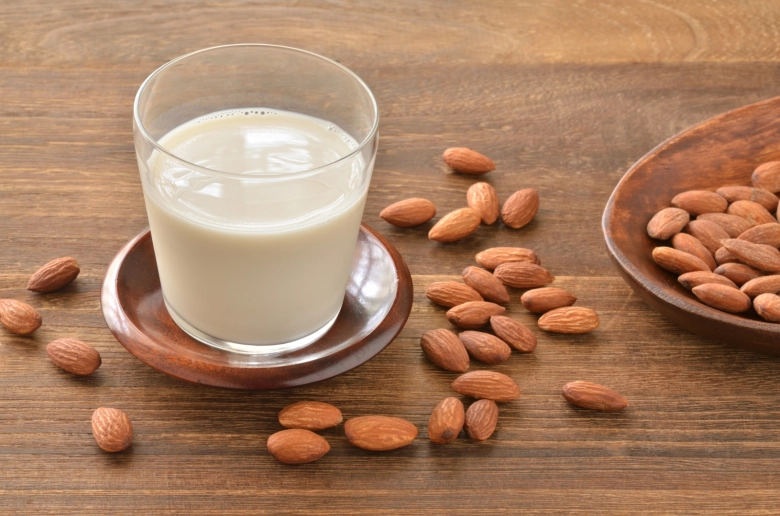 アーモンド効果を毎日飲み続けた結果はどうなる？栄養は？メリットデメリット解説