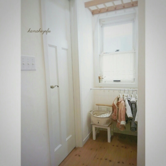 突っ張り棒を使った場所別おしゃれ収納アイデアに注目！