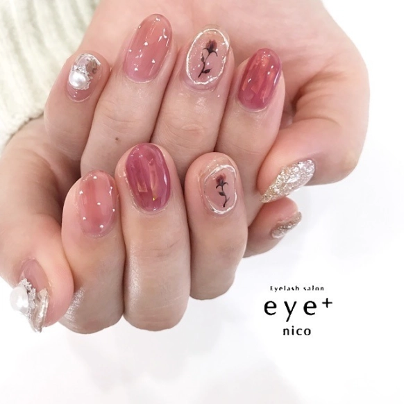 【ネイル】ピンクネイルのおすすめデザイン17選！淡いピンクネイルから派手かわいいものまで
