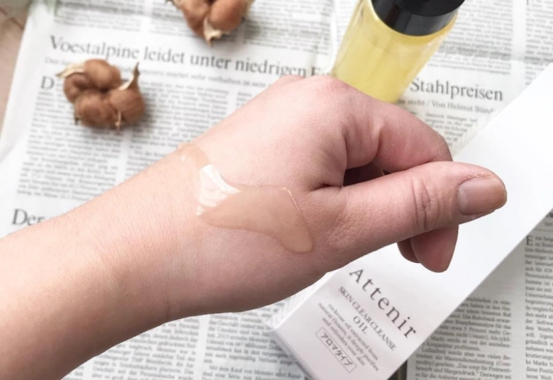 アテニアのクレンジングですっきり透明美肌になろう!