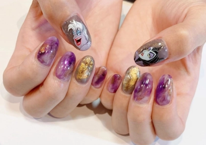 ネイルに紫を取り入れておしゃれ度アップ！どんなデザインが人気？