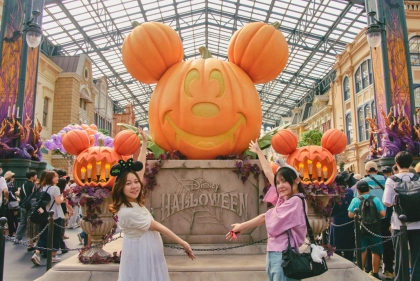 「あなたはランドとシーどっちで楽しむ?」ヴィランズにリメンバー・ミーも!【ディズニー・ハロウィーン】の魅力をパーク別にご紹介♡