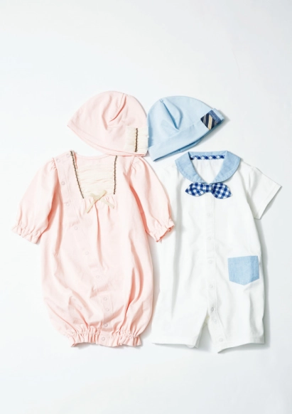 新生児におすすめのベビー服って?季節別ベビー服特集!