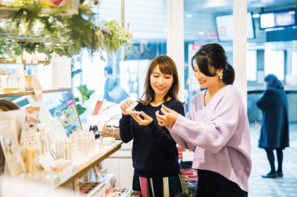 コスメキッチンのファンデーションは敏感肌にもおすすめ！人気の理由は？