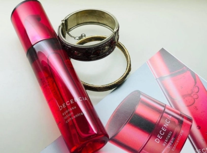 ディセンシアのアヤナスで繊細な肌にエイジングケアを！