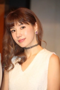 仲里依紗さんの実家ルームツアーに「豪邸すぎてびっくり」「めっちゃ素敵なお家！」と大反響！