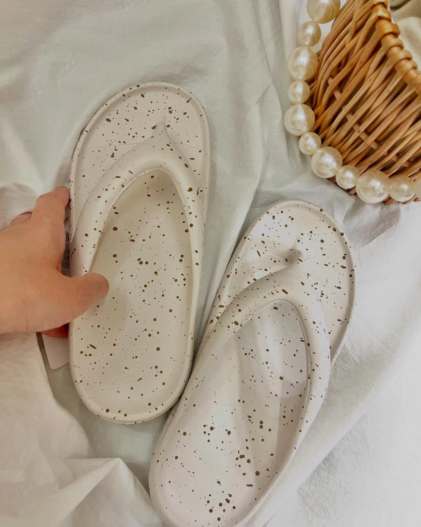 「夏に大活躍!買わなきゃ損でしょ」【しまむら】新作サンダルに目移りしちゃう♡