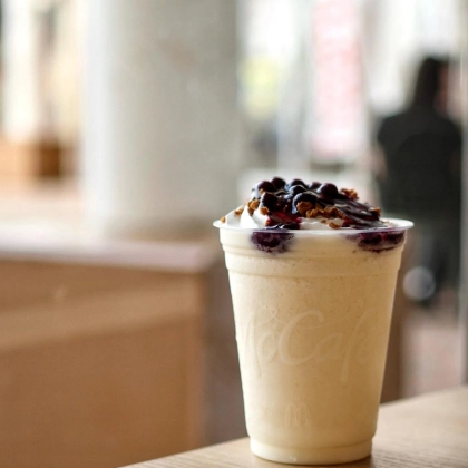 「リピートして飲みたい夏ドリンク！」【マックカフェ】ベリー感たっぷりの限定ドリンクに大注目♡