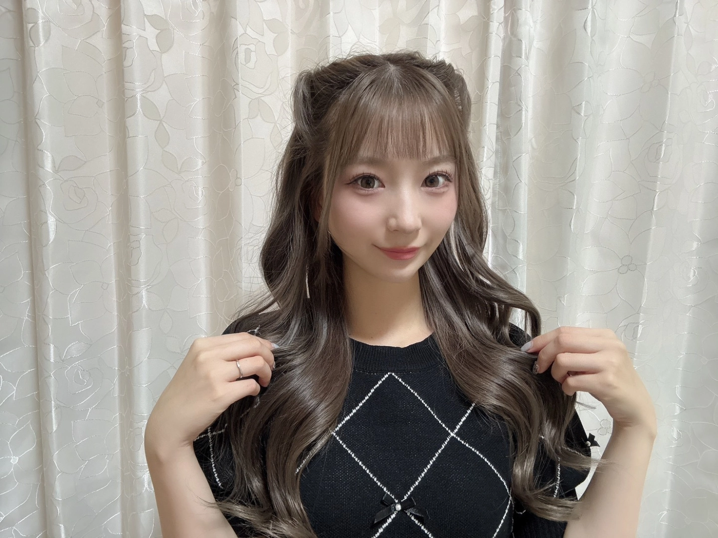 「大人でもイタくない！」ハロウィンにぴったり♡上品かわいい猫耳ヘア＜すずちゃんのヘアアレンジ講習＞