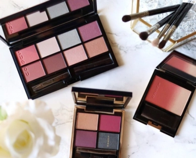 SUQQUのアイシャドウ、デザイニングカラーアイズ人気色を一挙紹介!