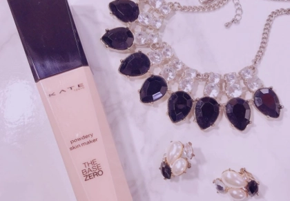 ケイトのパウダーファンデーション!人気の理由に迫る