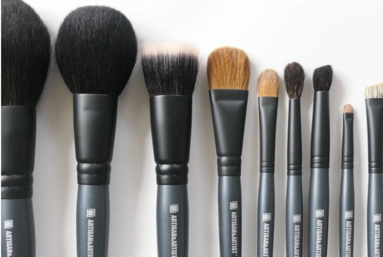 パウダーファンデーションにはブラシが最適♡段違いのきれいさに驚き!