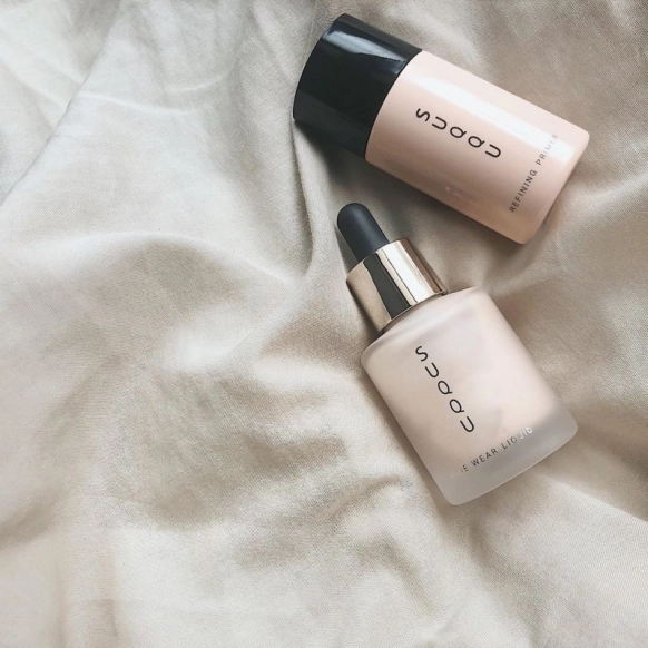 SUQQUのファンデでみずみずしく美しい肌を演出!