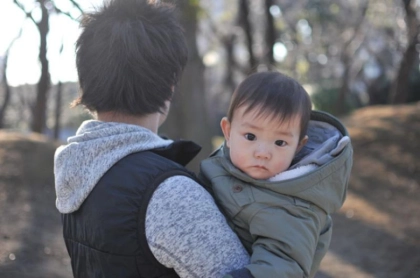 どうして、寝てくれないの?とやるせないお母さんへ。実はお母さんの生活リズムが原因かも?