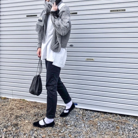 グレーのカーディガンがあればいい！家族まるごとコーデをチェック！