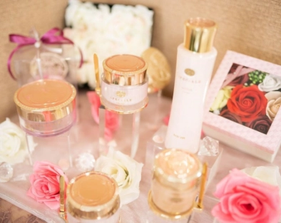 ノエビアの自然派化粧品で内側から輝くキレイを手に入れよう