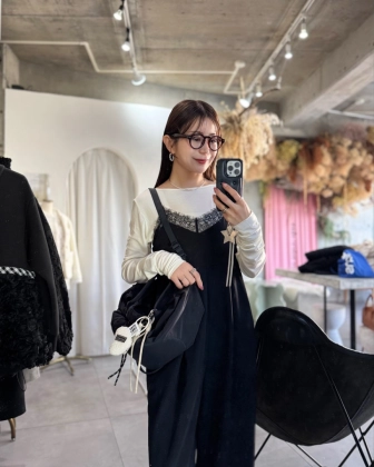 「おしゃれさんがこぞって買ってる」「こんなに使えて2,990円の神バッグ♡」【UNIQLO:C】ドローストリングバッグ最強説