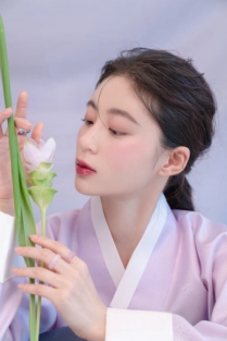 人気韓国コスメブランド・ロムアンドから新色リップ＆アイシャドウが登場！