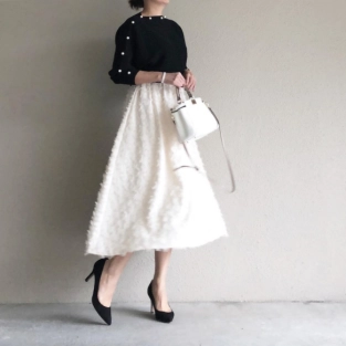 フレアスカートは上品もカジュアルも思いのまま♡おすすめコーデ12選