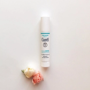 キュレルのリップクリームは保湿力抜群で敏感な唇の人も使える優秀商品！