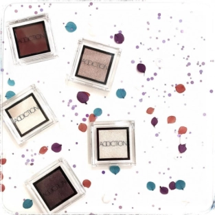 アイシャドウは使える単色がおすすめ！使い方と人気アイテムを要チェック