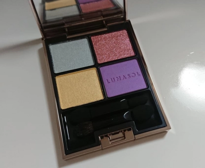 ルナソルの新作コスメを手に入れて、秋冬メイクを楽しもう