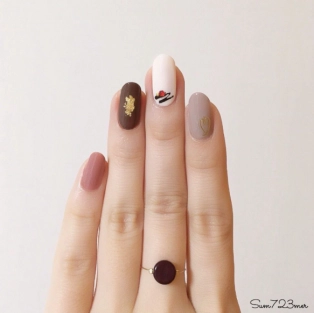 バレンタインシーズンはチョコレートネイルで指先まで甘く♡