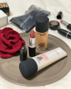 M・A・Cの下地は大人気!美ベース作りで頼りになる