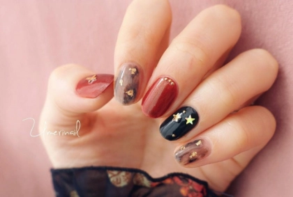 赤黒ネイルはもう試した?大人っぽくクールに決めるならコレ!