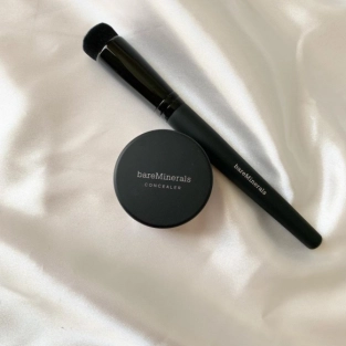ベアミネラルのコンシーラーで肌悩みをササっと解決！