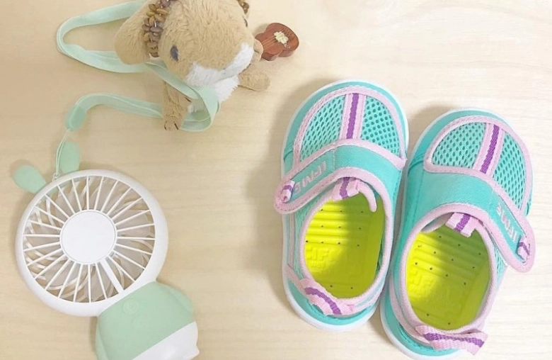 イフミーのウォーターシューズはキッズの水遊びに大活躍!