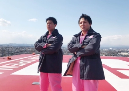 パンサー尾形さんの動画に爆笑！娘さんと愛犬とのふれあう様子にほっこり