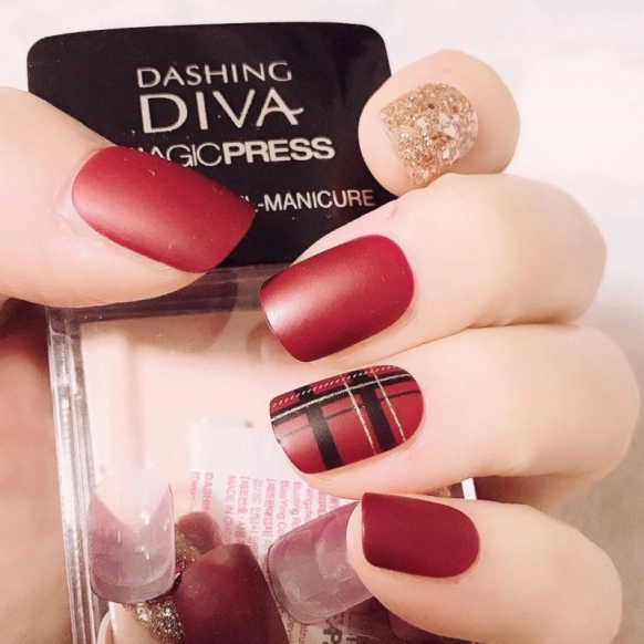 ネイルチップはセルフネイル派の人におすすめ♡指先を簡単かわいくチェンジ