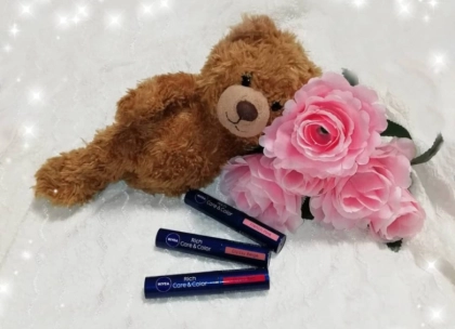 ニベアのリッチケア＆カラーリップが人気の秘密と魅力に迫る！