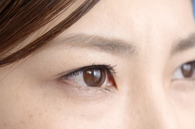 きれいな二重になれるメイク！誰でもできるテクニックを大公開