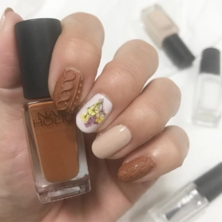 セルフネイル派にもおすすめ!ニットネイルのデザイン決定版