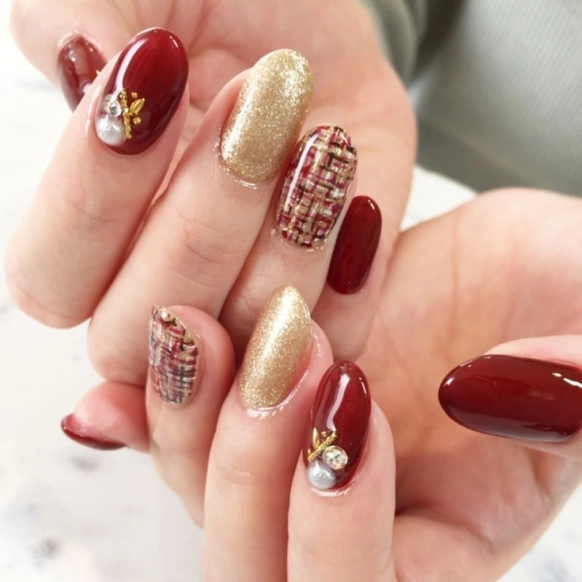 ネイルはチェック柄に注目！季節別のおすすめデザインとは？