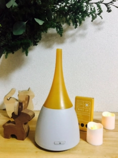 アロマ加湿器でドライな空気にサヨナラ！ 香りにも癒されて♡