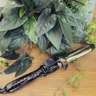 美髪が叶う、使いやすいコテはこれ！選び方や美容師愛用品もピックアップ