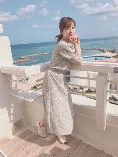 菊地亜美さんの自作自演の落書きショットが衝撃！シリーズ化希望の声も