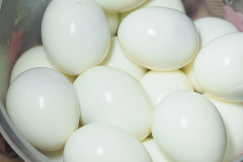 レンジでゆで卵を簡単に作る!爆発しない作り方と温め直しの方法を解説