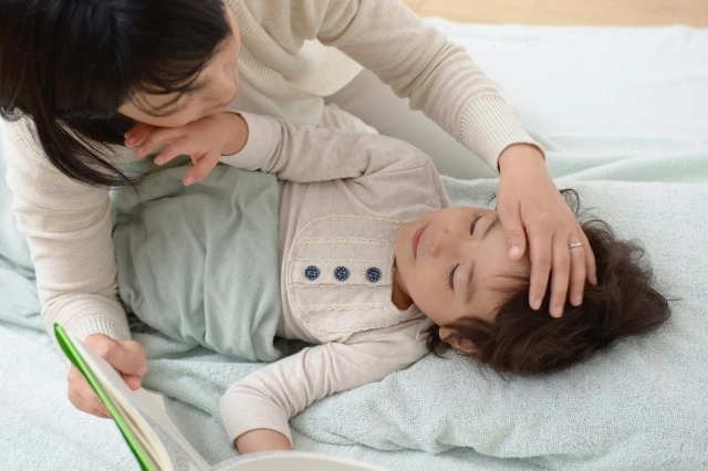 寝かしつけにお悩みのママ必見！絵本のパワーで快適ねんねを♡