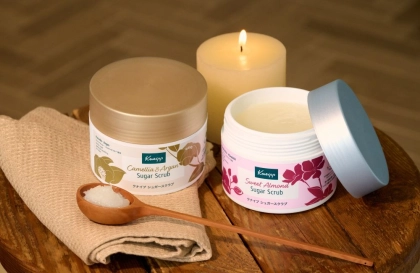 「極上のなめらかボディになれちゃう♡」【クナイプ】のボディスクラブで保湿も角質ケアも実現！