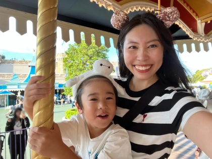 「カラフルアイテムにきゅん♡」【ディズニーランド】親子で楽しめるグッズ&お土産はコレが正解!