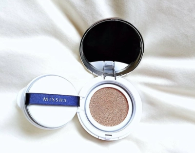 ミシャのクッションファンデで肌の悩みを解決！透明感のある自然なツヤ肌に